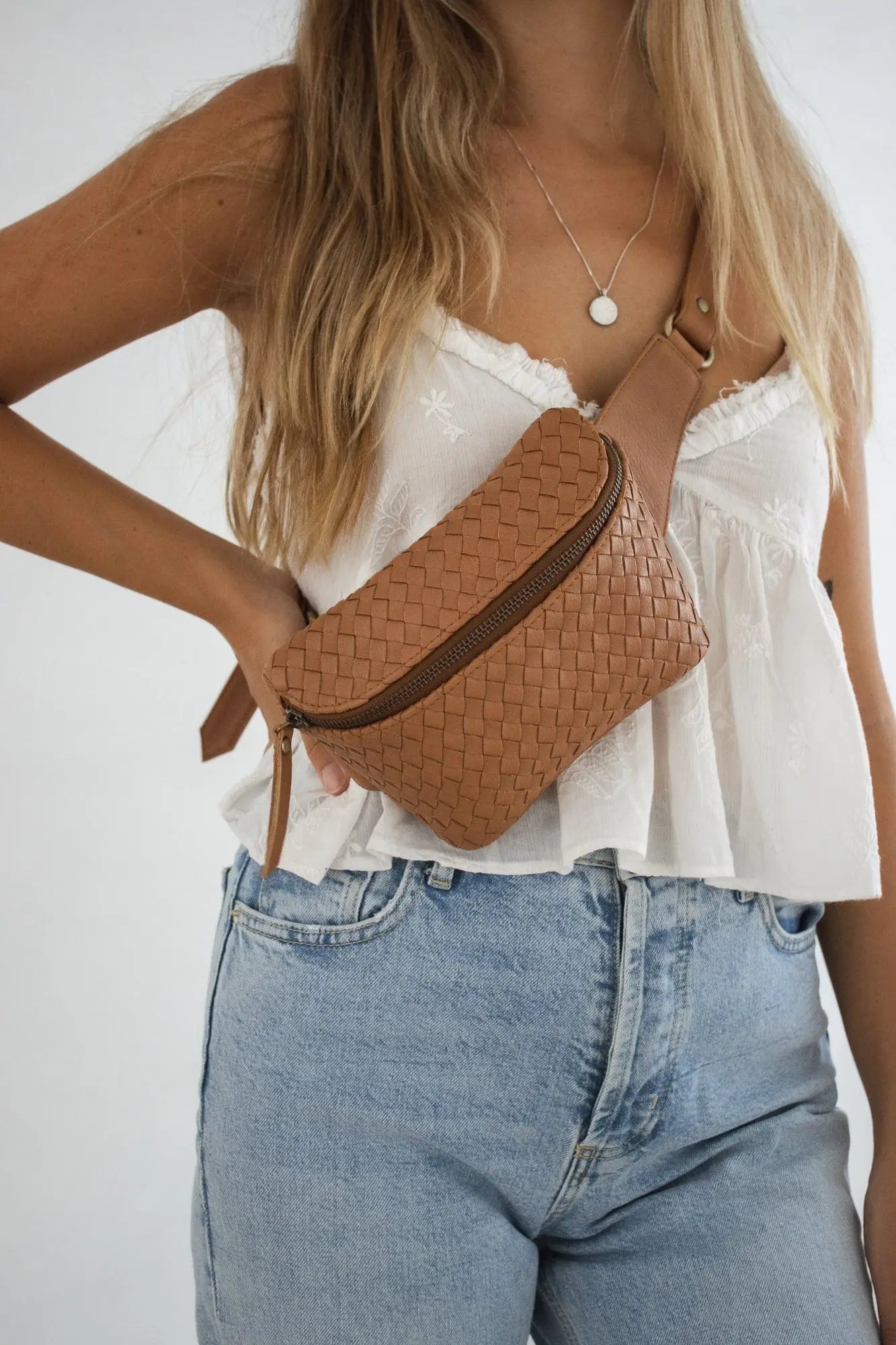 MANDRN  The Woven Remy- Sand Leather Fanny Pack