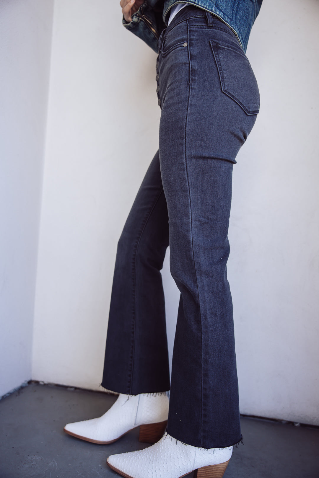 Hidden Jeans Happi High Rise Crop Flare Jeans