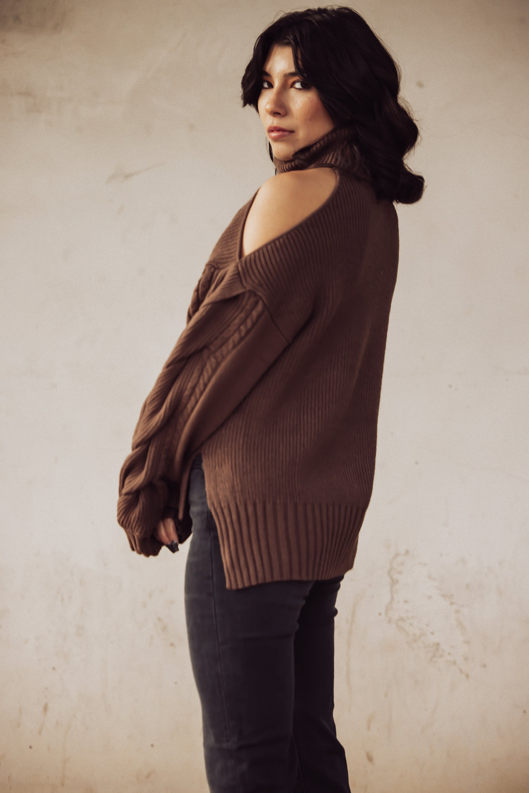 ARIELLA CUT-OUT SHOULDER BRAIDED KNIT LONG SLEEVE SWEATER - BROWN