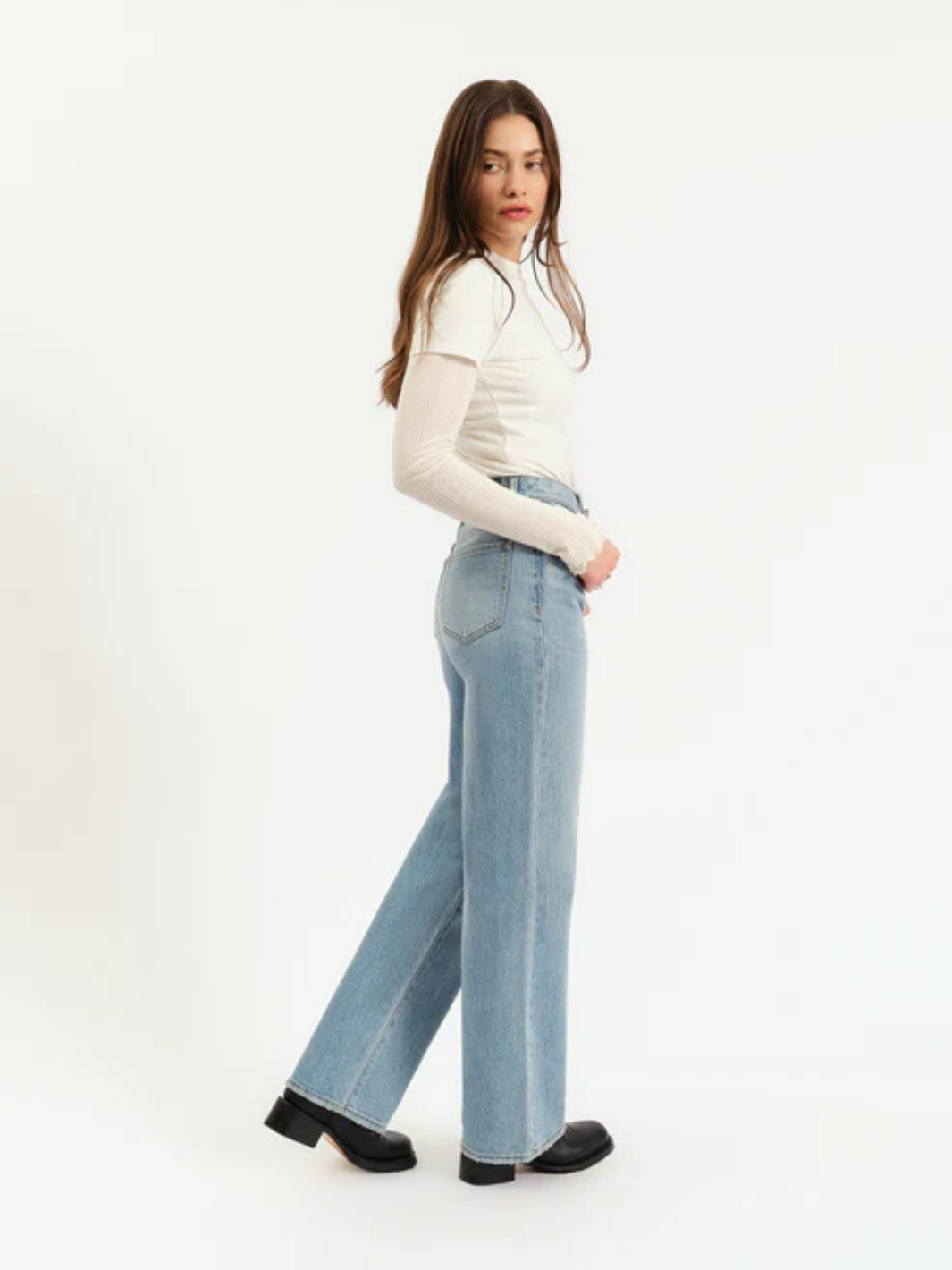 DAZE DENIM City Straight High Rise Straight Leg Jeans in dark blue wash with subtle frayed hems.