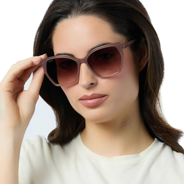 DIFF EYEWEAR Vera Sunglasses