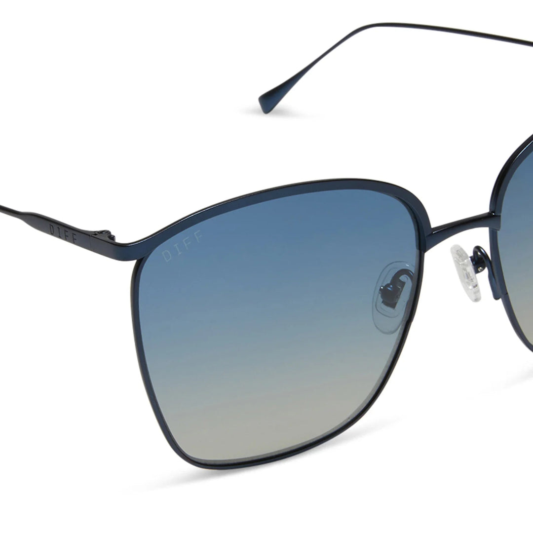 DIFF EYEWEAR Vittoria Sunglasses - Navy/Blue Flash