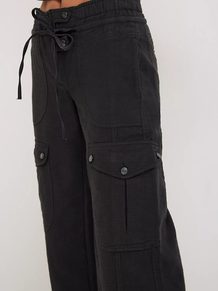 Stylish FREE PEOPLE - Park Ave Pant featuring utility details and a modern flare, perfect for off-duty looks.