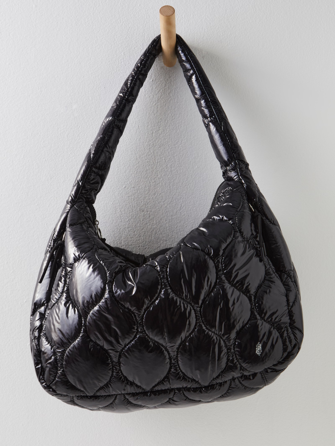 FREE PEOPLE - Surplus Shine Carryall