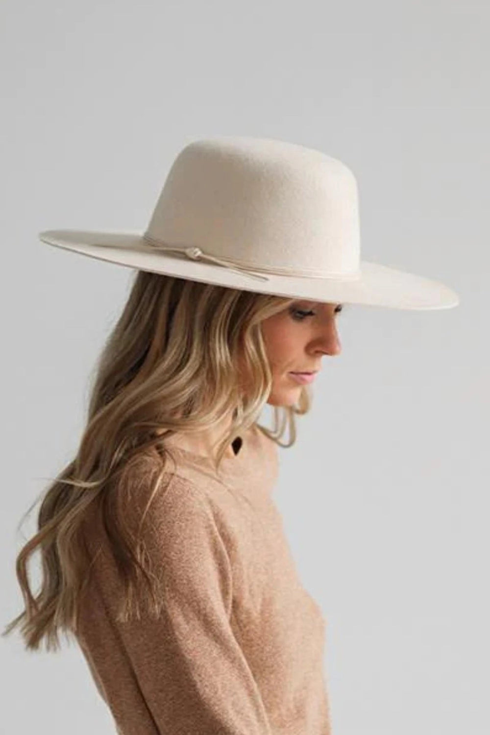 Jayden P Boutique - Gigi Pip Rue Open Crown Wide Brim Hat - Cream - 57 S/M