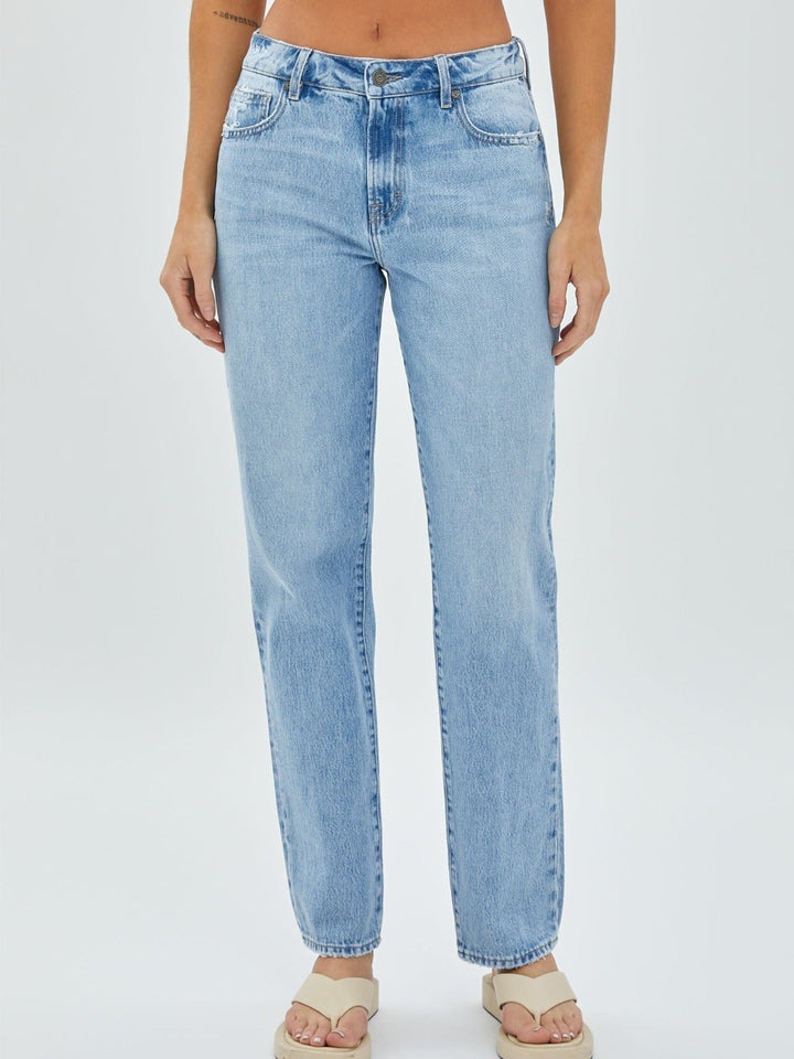 Hidden Jeans Tracey High Rise Straight Jean - Light Wash