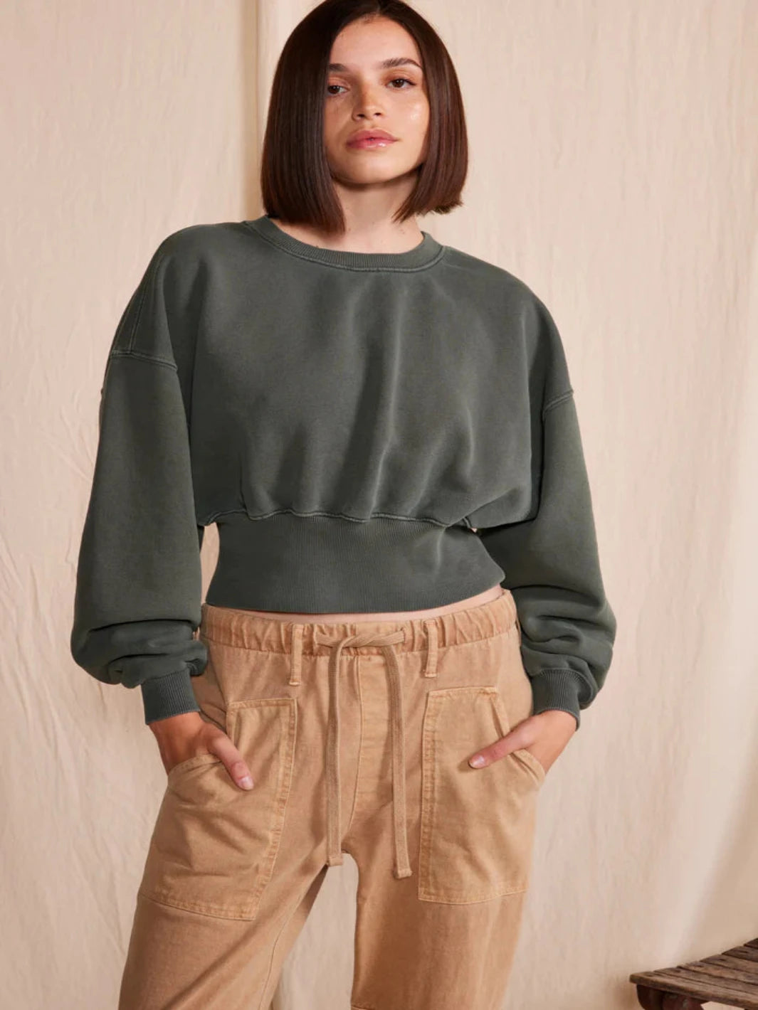 Jayden P Boutique - PEOPLE OF LEISURE - Sonoma Cropped Sweatshirt - Small