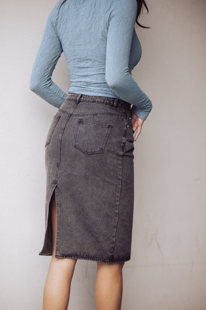 YELA DENIM MIDI SKIRT - BLACK