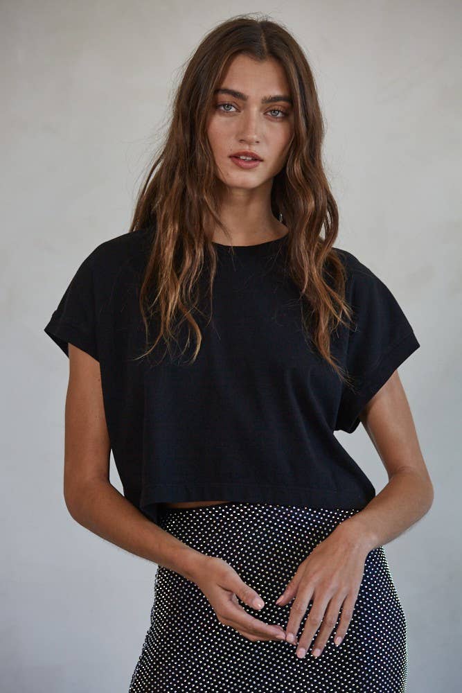 Stylish Bonnie Crew Crop Top in black, featuring a crew neck and short sleeves, perfect for casual outfits.