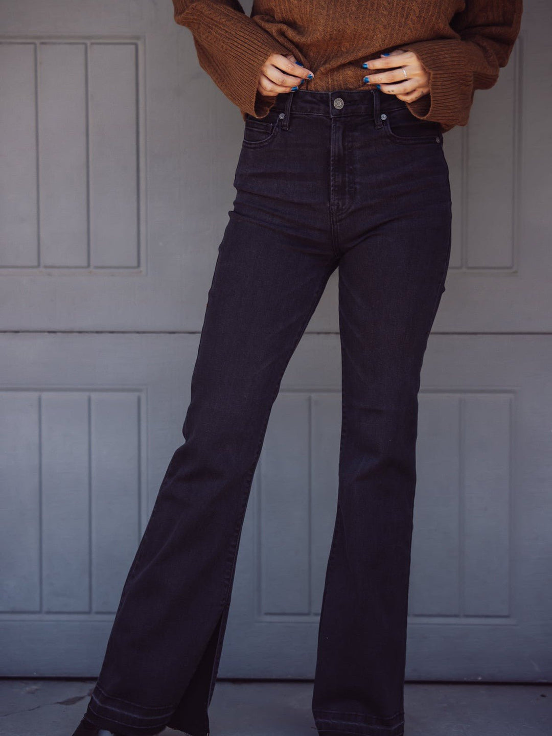 HIDDEN JEANS Happi Side Slit Flare Jeans - Black - Jayden P Boutique