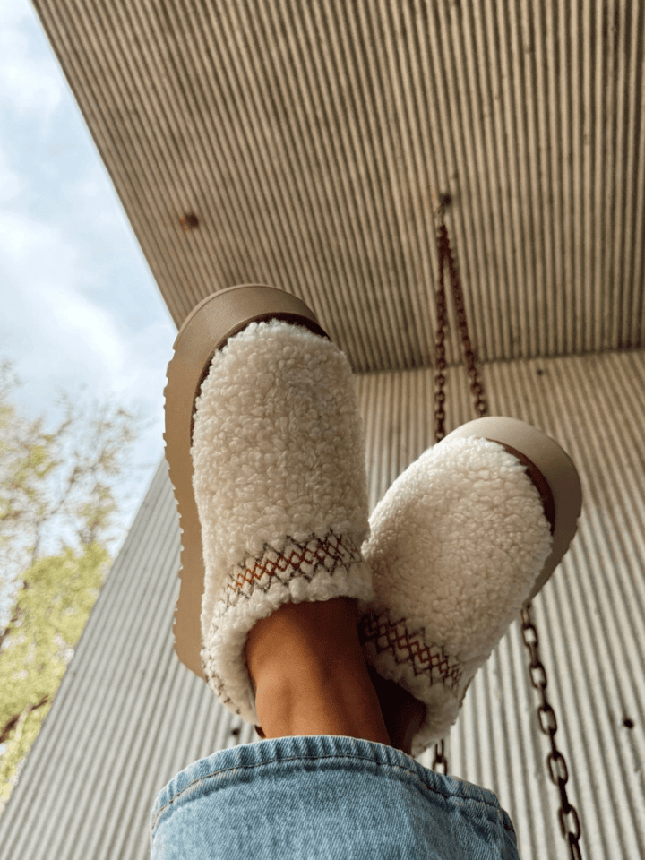 JP Sherpa Platform Slippers - Jayden P Boutique