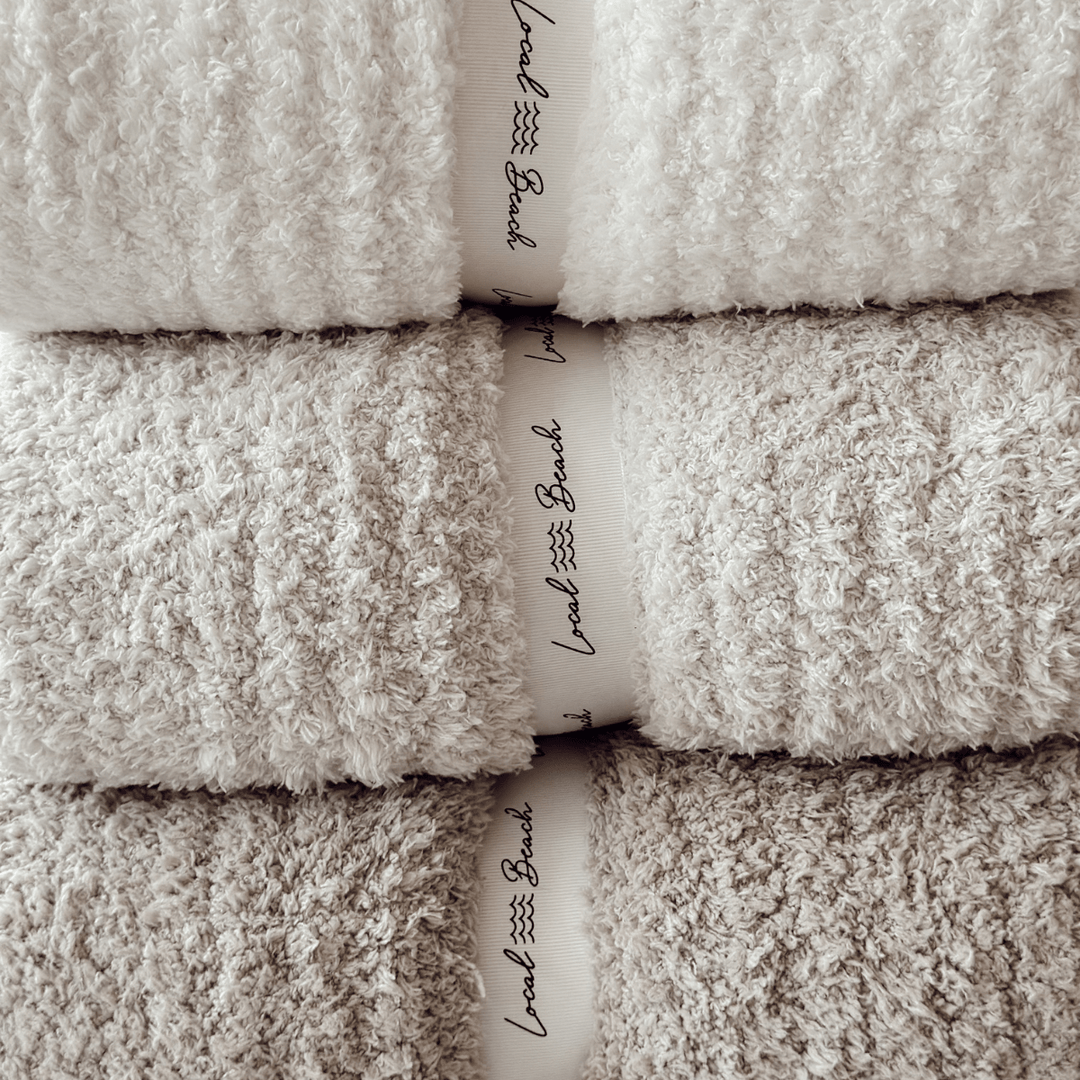 Local Beach - Solid Ribbed Luxe Home Cozy Blanket - Jayden P Boutique