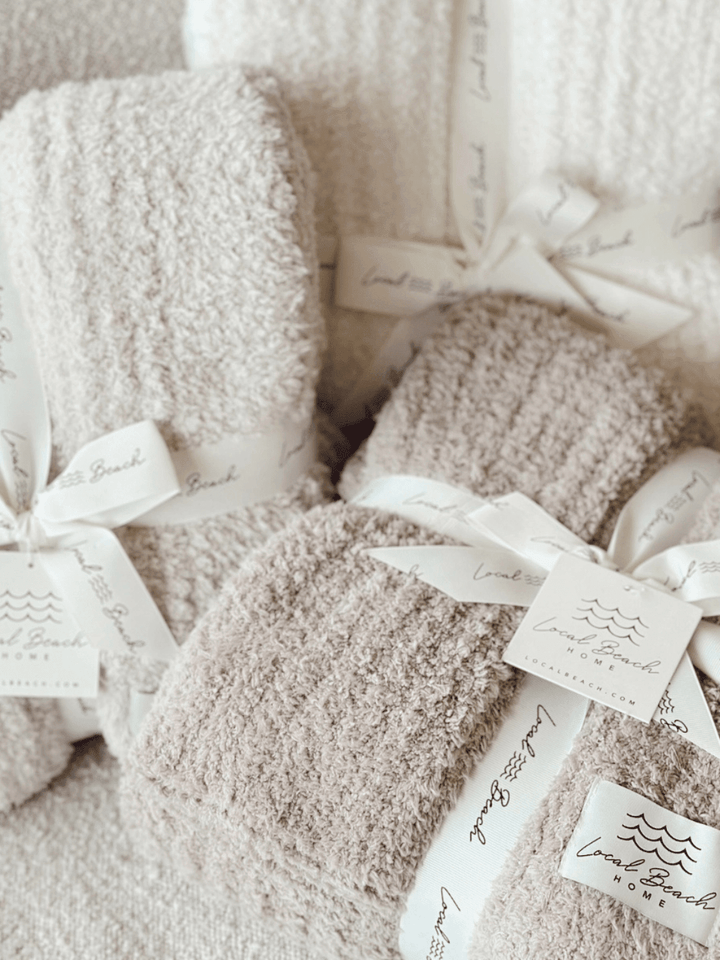 Local Beach - Solid Ribbed Luxe Home Cozy Blanket - Jayden P Boutique