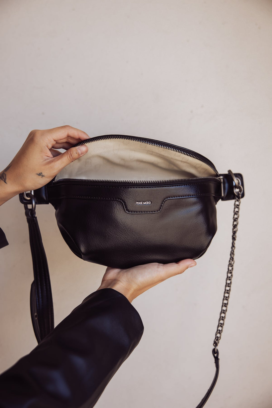 PIXIE MOOD - Brooklyn - Crossbody Belt Bag - Jayden P Boutique