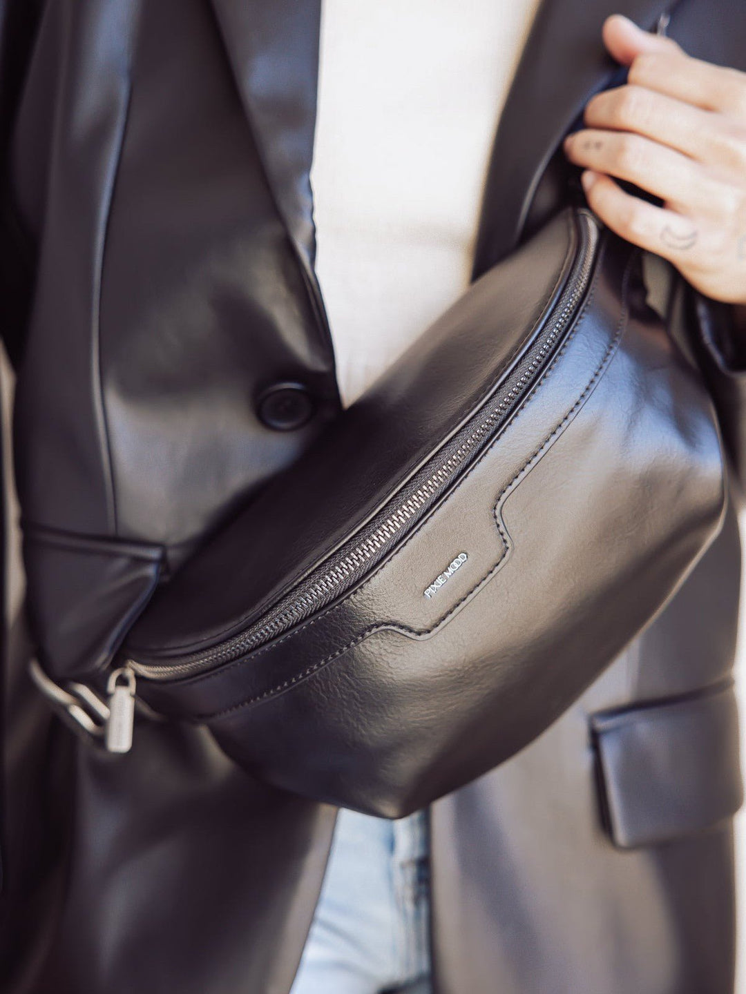 PIXIE MOOD - Brooklyn - Crossbody Belt Bag - Jayden P Boutique