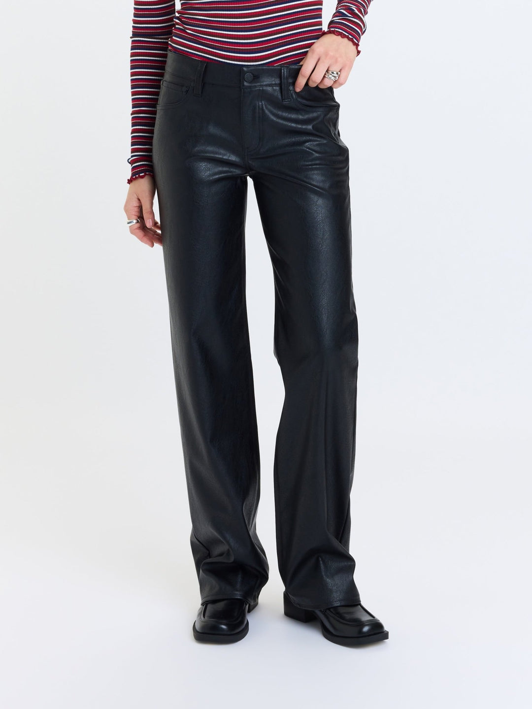 Daze Denim Keeper Faux Leather Straight Pants in Black — close-up of full-length straight leg and hem | Jayden P Boutique