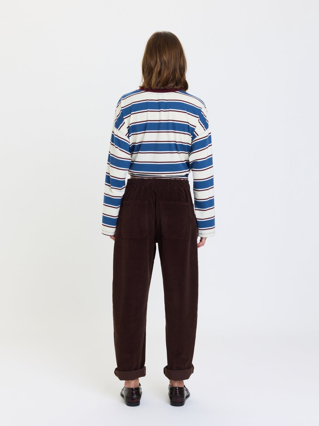 Daze Denim Villa Corduroy Barrel Pants in Chocolate — back view of brown corduroy fall pants | Jayden P Boutique