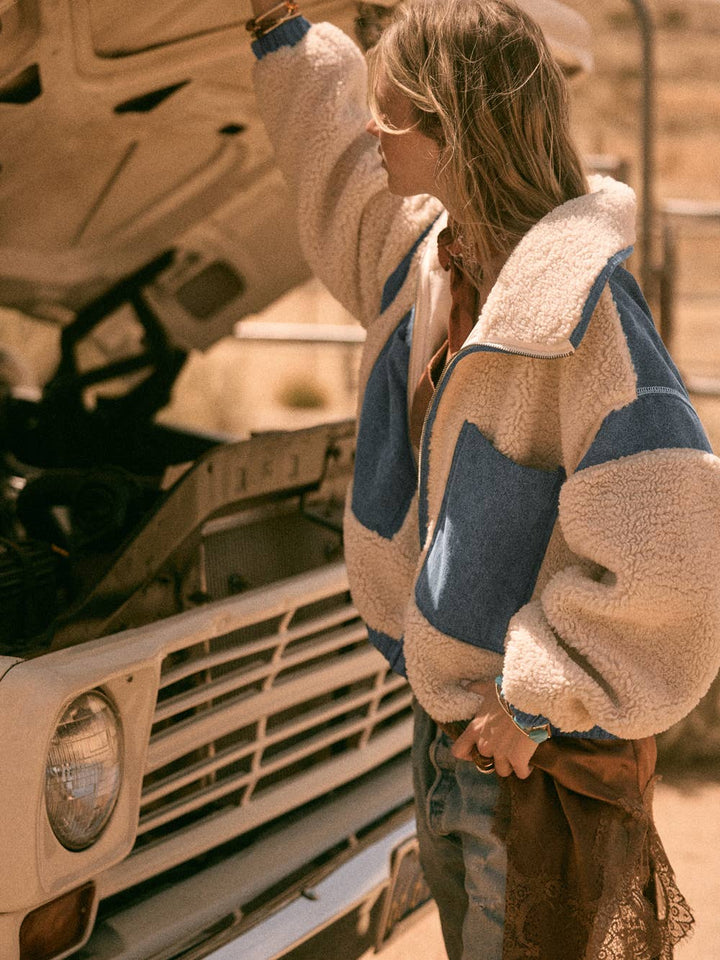 Frontier Sherpa Denim Zip-Up Jacket in Cream — sherpa lining close-up | Jayden P Boutique